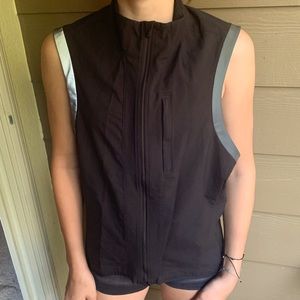 Lululemon Nylon Vest size 6